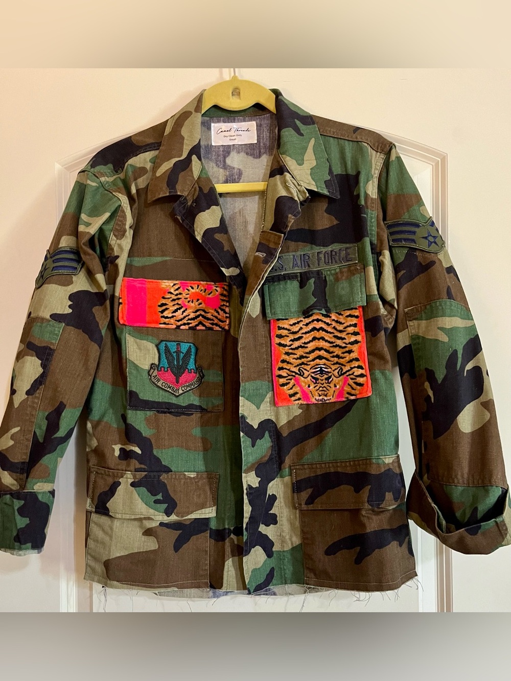 Camel Threads Custom Camo Military Jacket with Neon Tiger Patches Relax Fit NEW